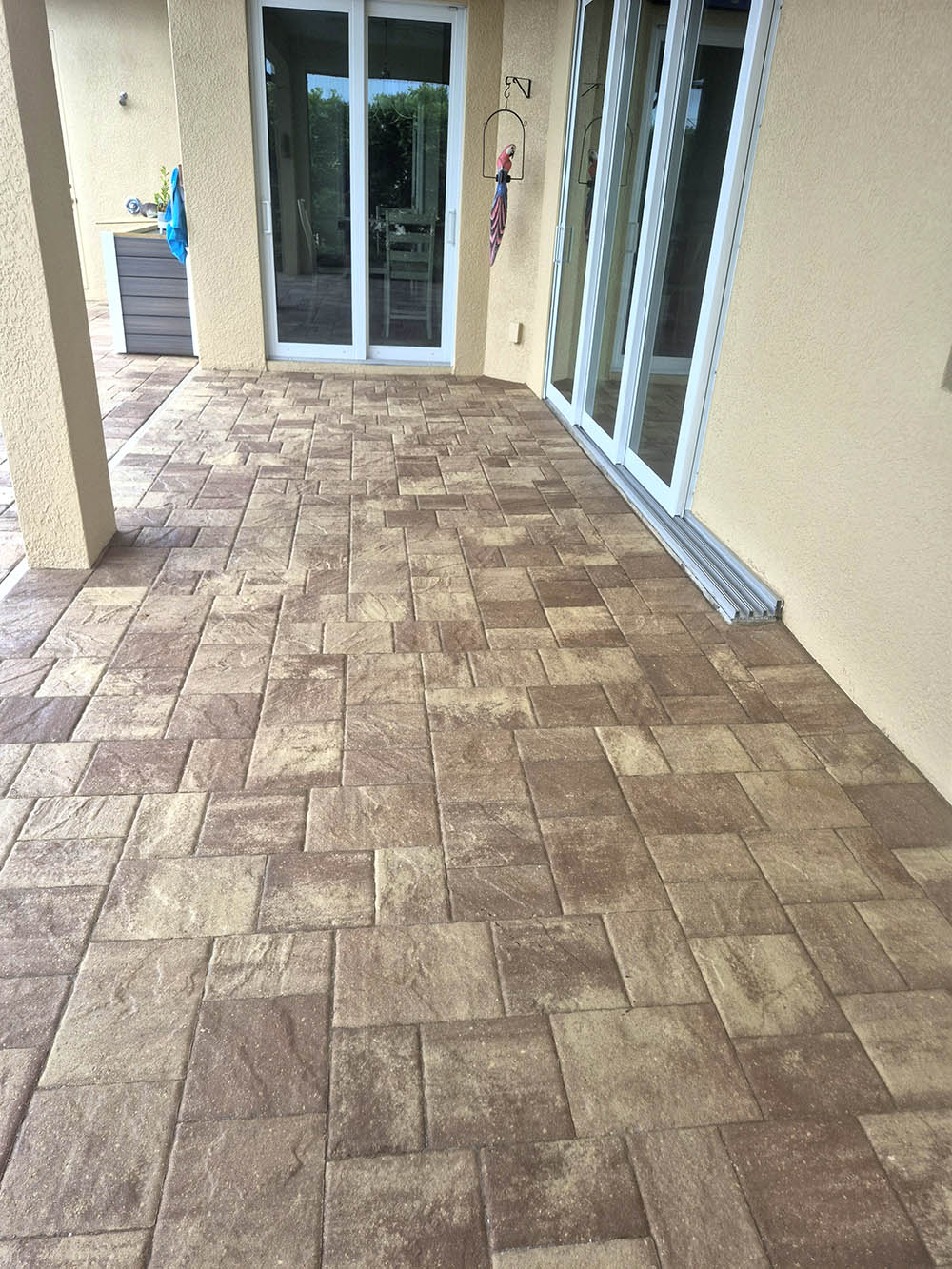 Pool Pavers Pressure Washed Pool Cage Cleaned Pool Pavers Pressure Washed Pool Cage Cleaned